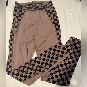 V.S Pink Checkered and brushed pink high waisted leggings. Size M